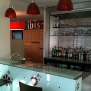 Bar de l'hôtel IBIS de Brive la Gaillarde.