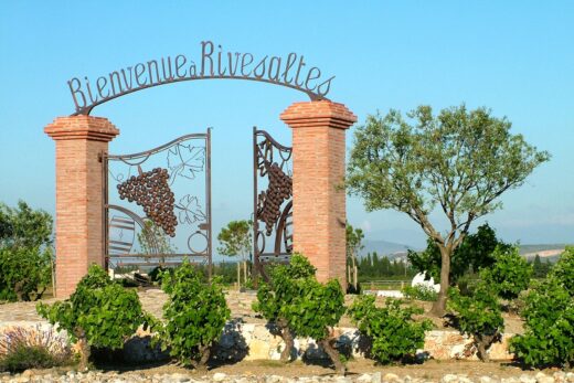 Portail de bienvenue dans la ville de Rivesaltes
