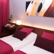 Chambres avec deux lits simples de l'hôtel mercure Perpignan centre