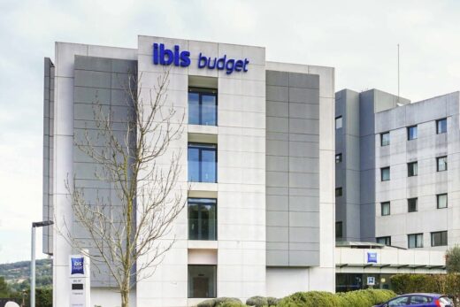 Façade de l'Ibis Budget à Gérone.